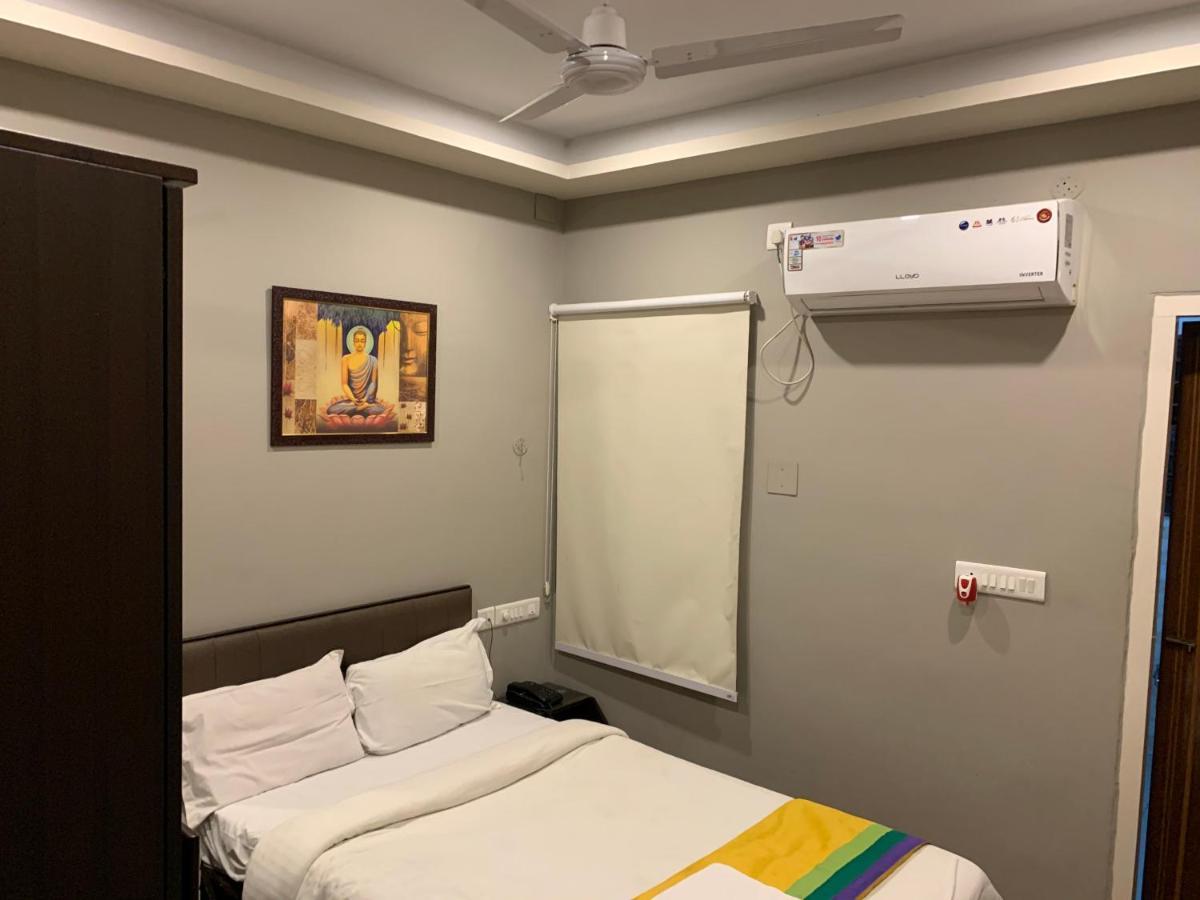 Gd Hotel Njp Siliguri Exteriör bild